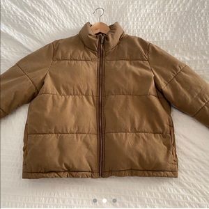 *IM LOOKING FOR THIS ITEM* BRANDY MELVILLE PUFFER